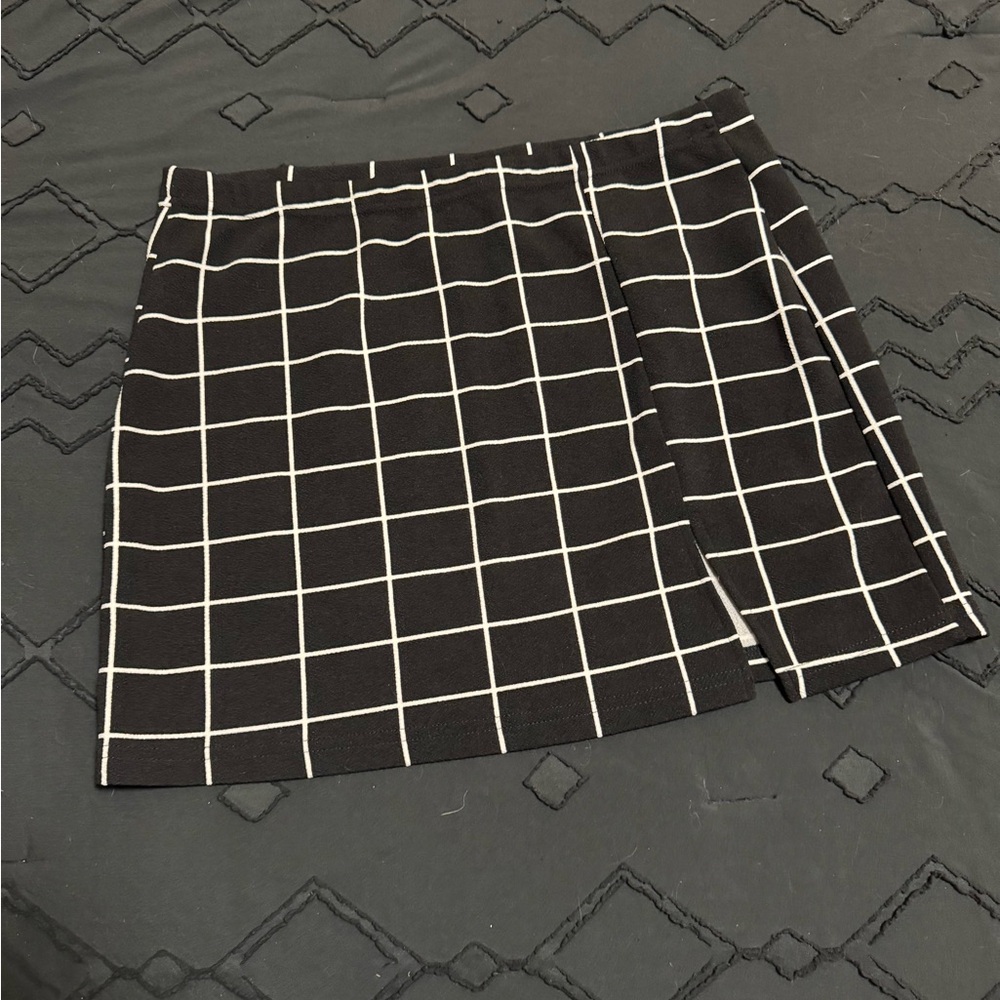 Black and White Grid Pattern Skirt